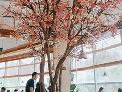 -蜜桃餐厅·伴山(湖滨商业街店)