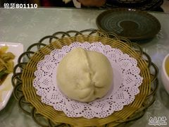 DSCN0243猪肉酸菜包子-小土豆北方菜馆(方庄店)
