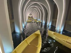 -涨巢·潮玩水疗局