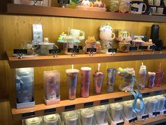 -星巴克(宁波东门银泰店)
