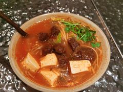 -粉八·云南米线·建水烧烤(常熟路店)