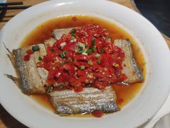 -茸梅路右拐龙虾-农家菜(松江店)