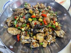 爆炒鲜牛蛙-笨罗卜浏阳菜馆(星沙店)
