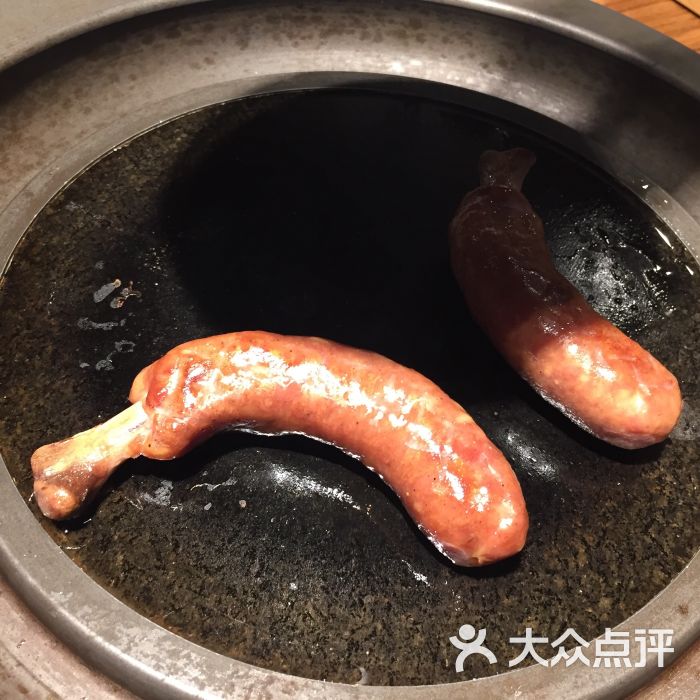 臻牛石锅涮烤料理(北岸星街坊店)带骨香肠图片 第8张