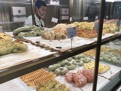 -奈雪的茶(湖滨银泰in77C区PRO店)