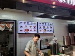 -红鼻子桂林米粉(金唐新光界店)