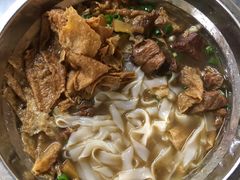 -肥佬良扣肉粉面店(梧州总店)