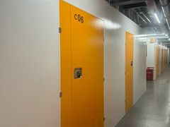-安东易迷你自助仓储寄存仓库(顾戴路店)