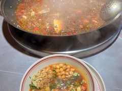 -吃城都·鱼蛙火锅(西玉龙街店)
