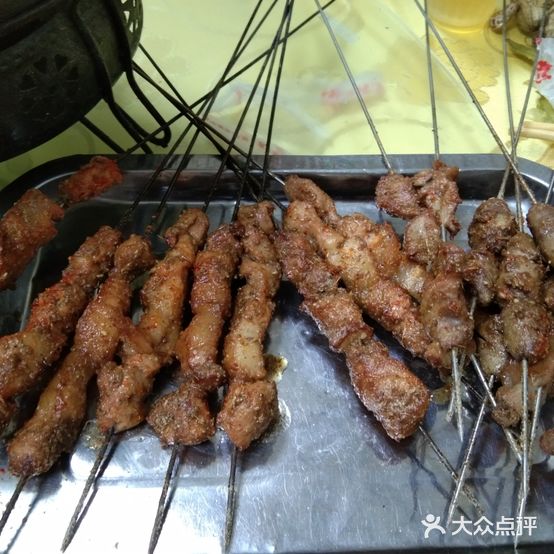 老兵烧烤刀削面馆