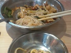 -柳州肥姨妈大骨螺蛳粉(东靖路店)