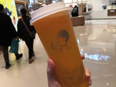 -喜茶(北京华贸购物中心店)