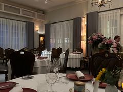 -La Villa French Restaurant