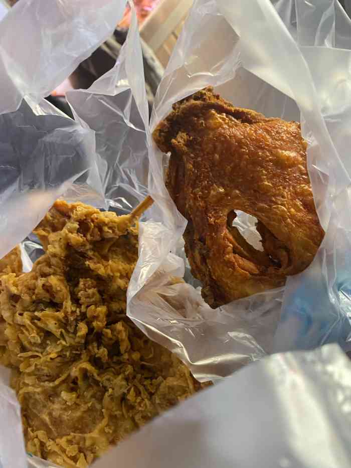 秦氏环球炸鸡(解放北路店)-"在本溪火车站等车 听说好久的炸鸡腿 95