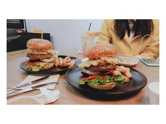 -HELLO 27 意面·沙拉·帕尼尼