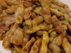 -鹤乡东北菜(崮山路店)