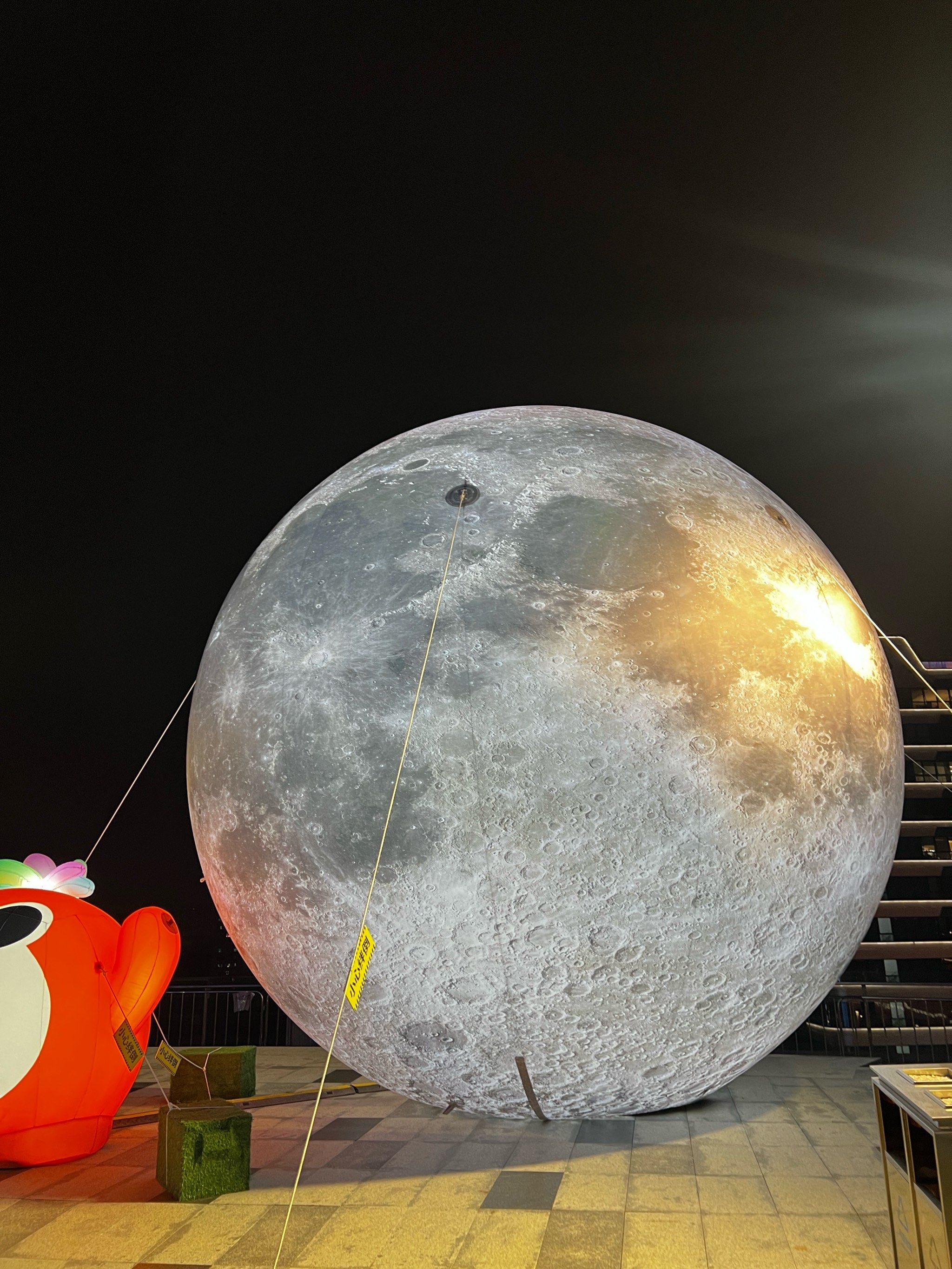 月球漫步,探索未知的美