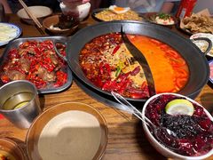 -萍姐火锅·公路夜市(武汉首店)