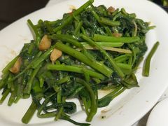 -肥仔文澳门猪骨煲(南京西路店)