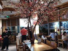 -蜜桃餐厅·伴山(湖滨商业街店)