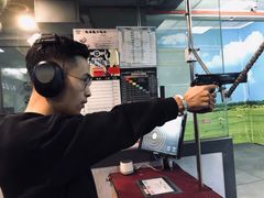 -都市枪神实弹射击俱乐部