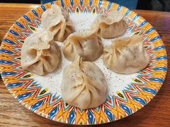 薄皮包子-乡村馕坑肉·烧烤·新疆菜·本地人更爱吃(阿勒泰首店)