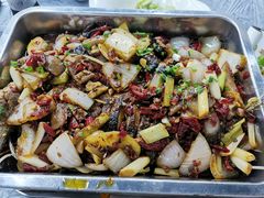 万州烤鱼-金渝海鲜烧烤万州烤鱼店