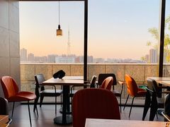 靠窗位-比格比萨自助(逗号立方店)