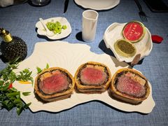 鱼子酱惠灵顿牛排-弦月窗LUNETTE BY AMANDA(复兴路店)