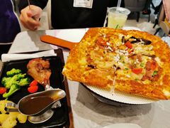 雪花芝士四合一披萨-必胜客(远大路店)