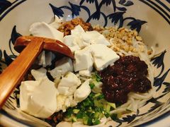 -蜗牛小馆醉乡民谣云南菜(惠新西里店)