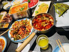 -鸿宇海鲜烧烤(红海新区店)