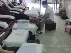 -郑远元专业修脚房(潘水路店)