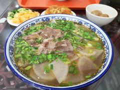 牛大碗-牛一嘴·兰州牛肉面·大盘鸡(财富中心店)