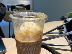 -星巴克臻选(南京金茂览秀城店)