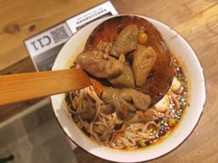 麻婆婆肥肠面-麻婆婆白家肥肠粉(海岸城店)