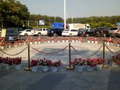 -窦店服务区-停车场