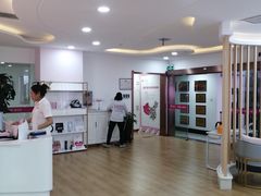 -爱月宝月嫂·育儿嫂(哈尔滨总店)