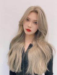 -变画·发型STUDIO