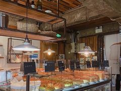 面包甜点陈列柜-仙峰天然面包(迎宾路店)