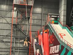 -极限PLAY运动娱乐新世界·团建派对潮玩休闲馆·室内蹦极高空游乐园