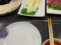 -楼外楼大刀肉传统火锅(西安大路店)
