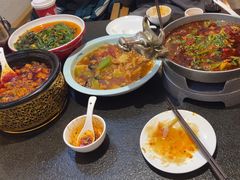 -万重锦·人文川菜馆(骡马市店)