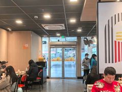 -麦当劳(轻轨曹杨路店)