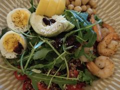 鲜虾香芒牛油果沙拉-COMMUNE幻师(五角场店)