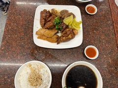 -猪脚洪隆江猪脚饭