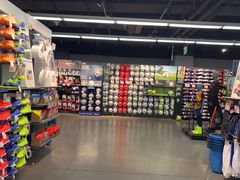 -迪卡侬(西三旗店)