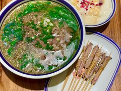 -云阿蛮云南生烫牛肉米线(奉贤路店)