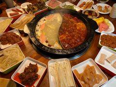 -火云天重庆火锅自助(中山路店)