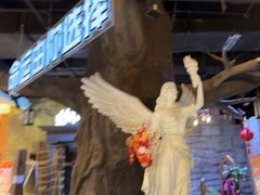 -暴风岛沉浸式体验馆(百联世纪店)